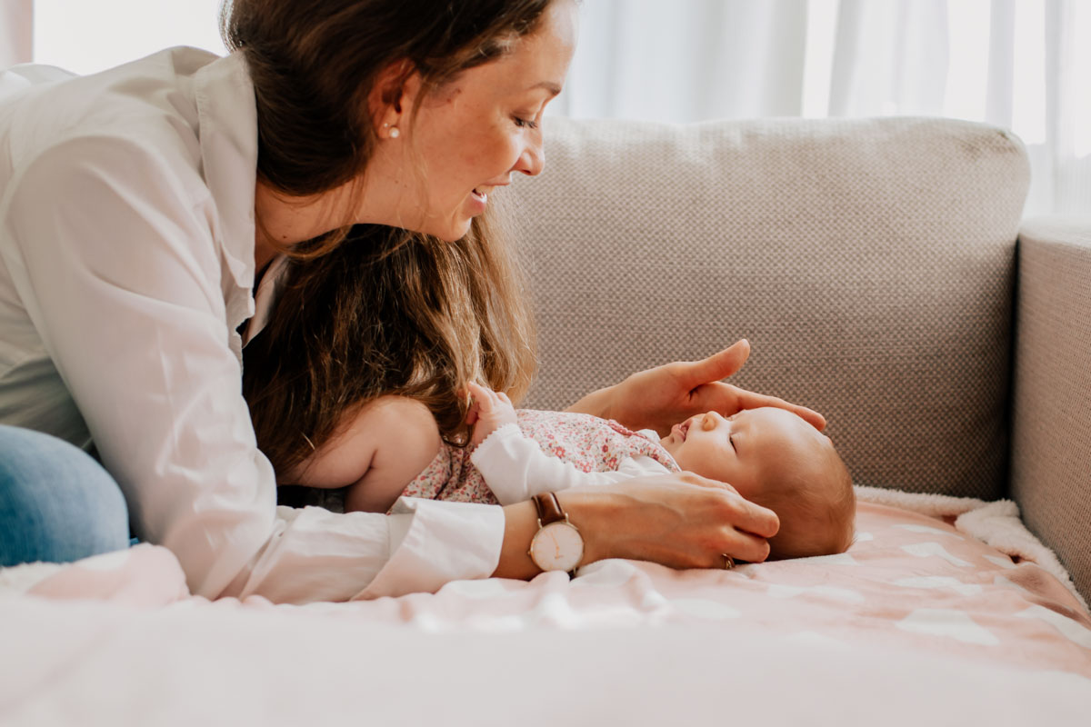 Home Newborn Shooting in Hamburg – wunderschöne Babybilder in vertrauter Atmosphäre
