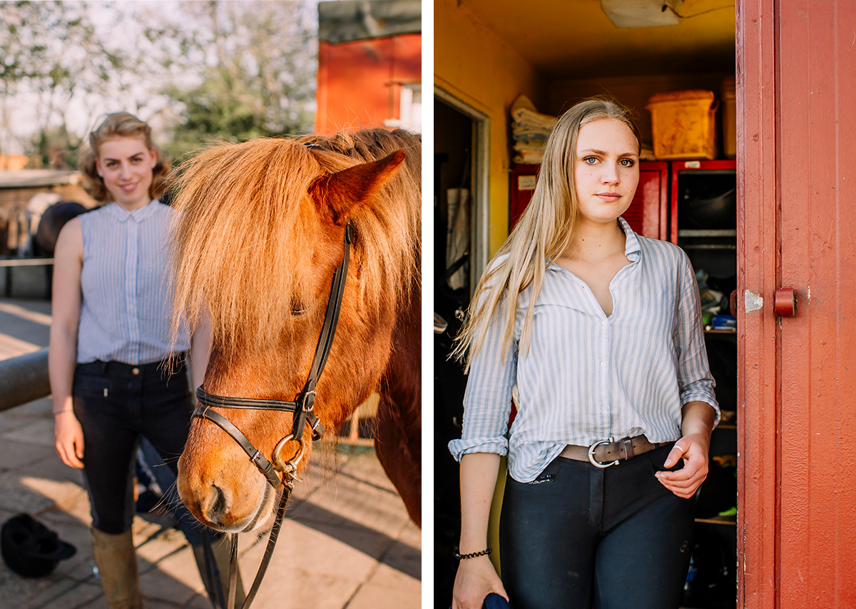 Islandpferd wird im Stall gestriegelt, Freundinnen bereiten sich auf das Shooting vor